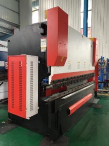 Jiangsu jinfangyuan PR6C-100T*3100 machine de pliage CNC Jiangsu jinfangyuan PR6C-100T*3100 machine de pliage CNC