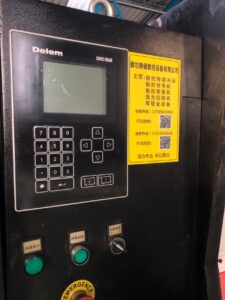Jiangsu Jinfangyuan VR6*4000 machine à découper CNC Jiangsu Jinfangyuan VR6*4000 machine à découper CNC